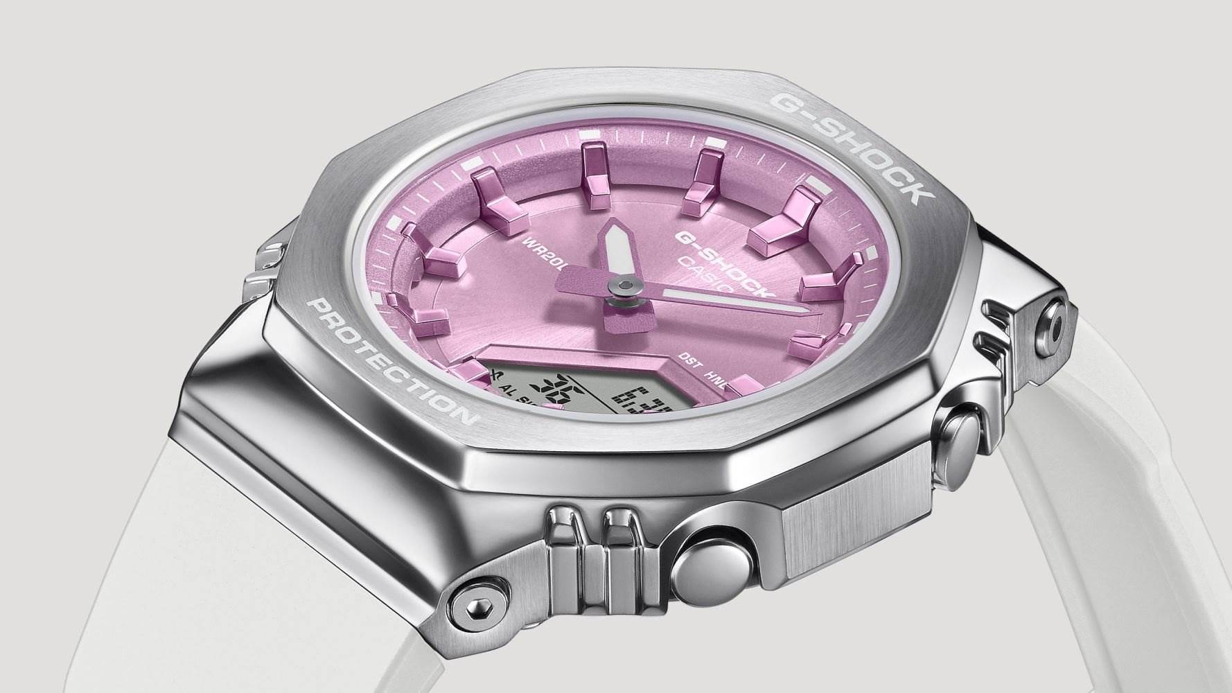 Casio GM-S2110-7A6DR unisex G-Shock saat beyaz kayış