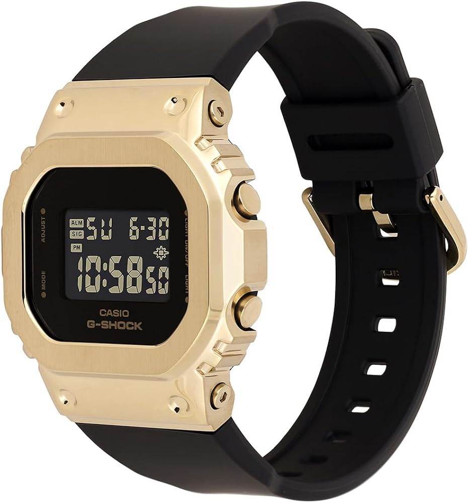 Casio GM-S5600UGB-1DR 200 m su geçirmez G-SHOCK saat