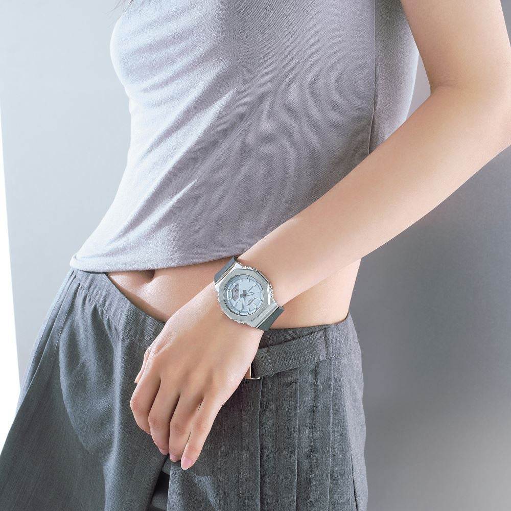 Casio GM-S2110-2ADR kadın saat fonksiyonel dünya saatleri