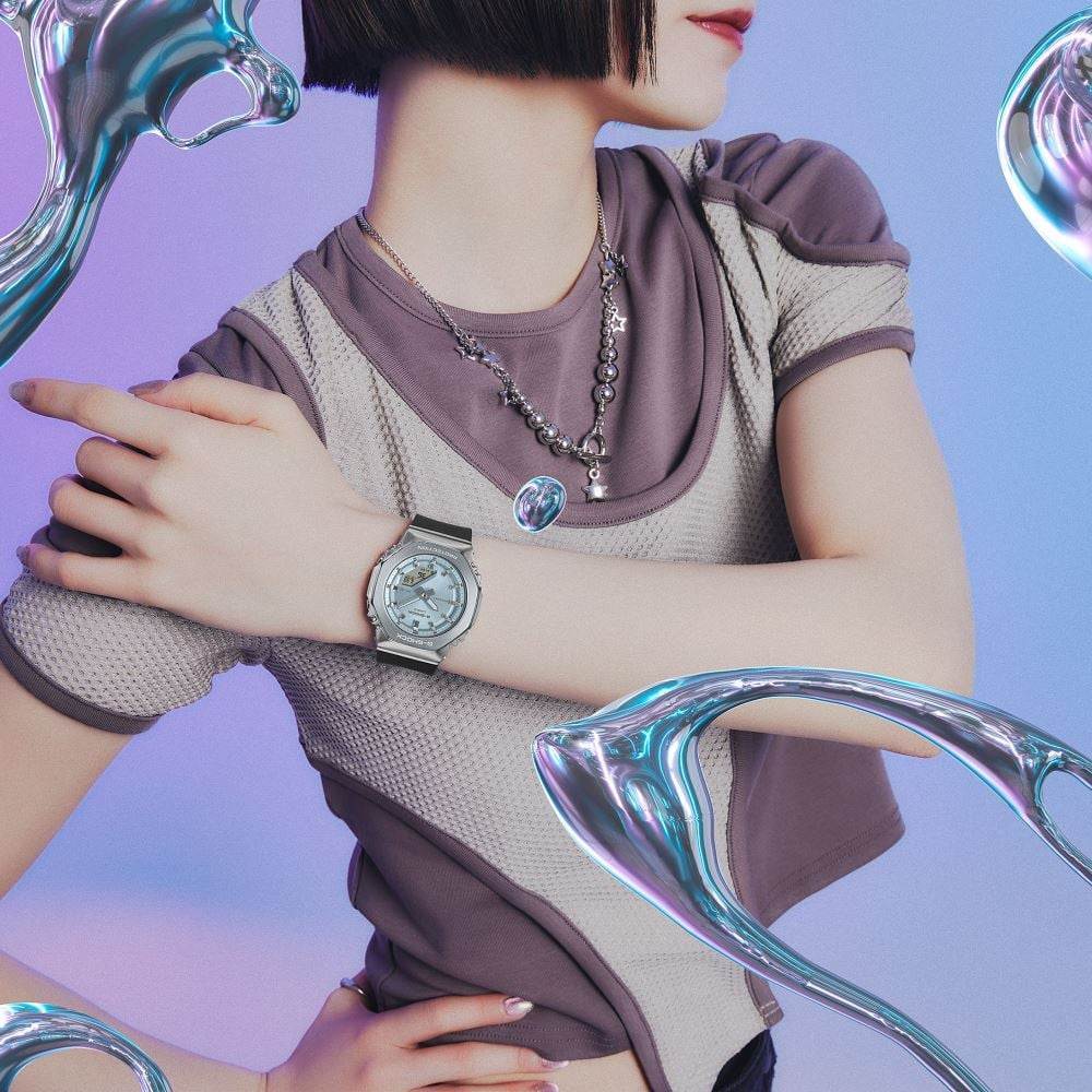 Casio GM-S2110-2ADR kadın kol saati 200 m su geçirmez